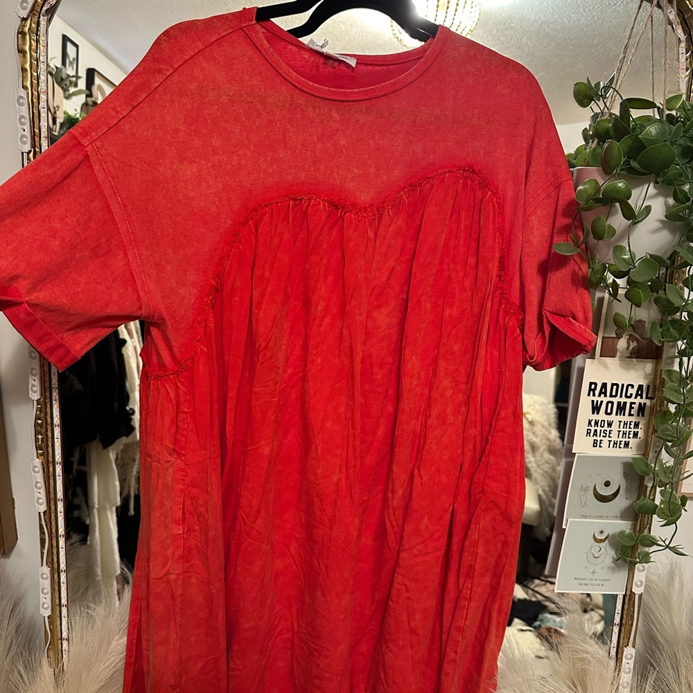 Red Tunic - Picture 4 of 4